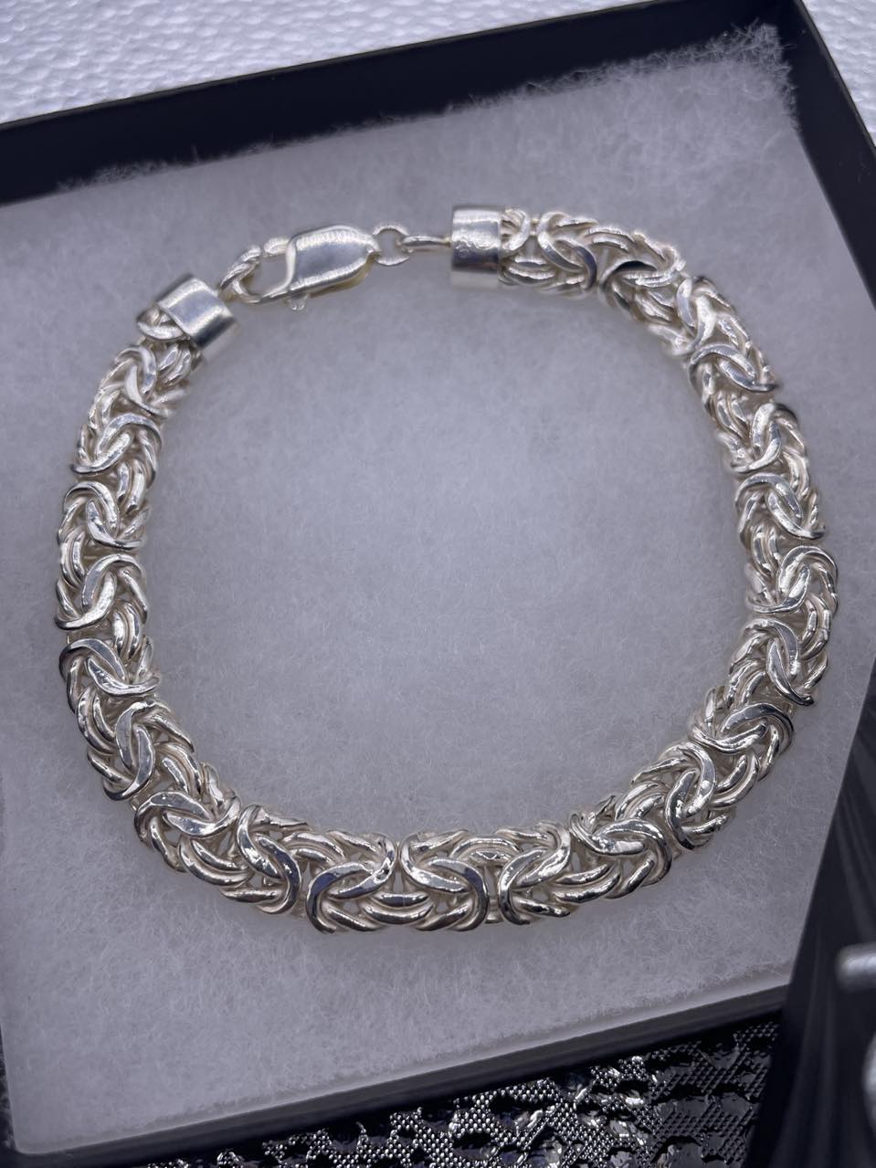 8" Sterling Silver Flat Byzantine Bracelet